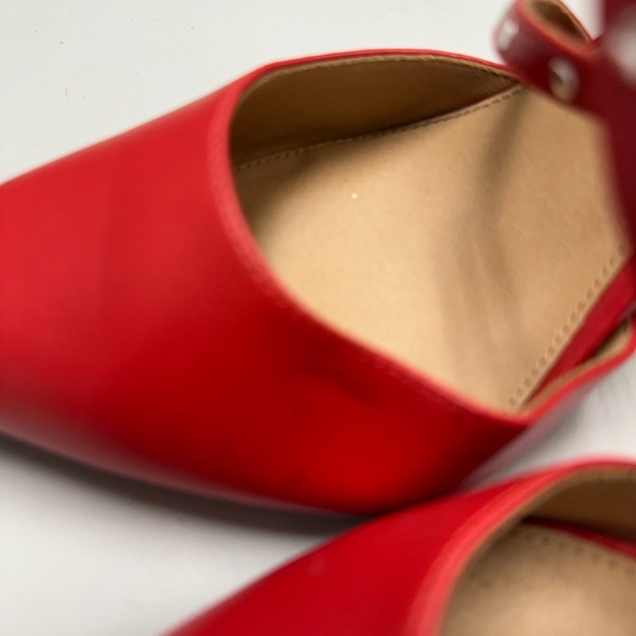 Red Leather heels - Picture 2 of 7